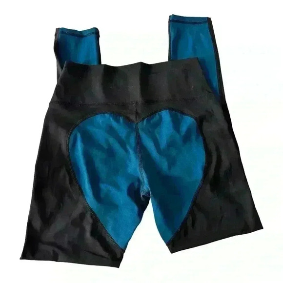 EVREE X BARBELLA Sports Bra & Heart Booty Leggings Active Set Teal/Black  M - Picture 9 of 10